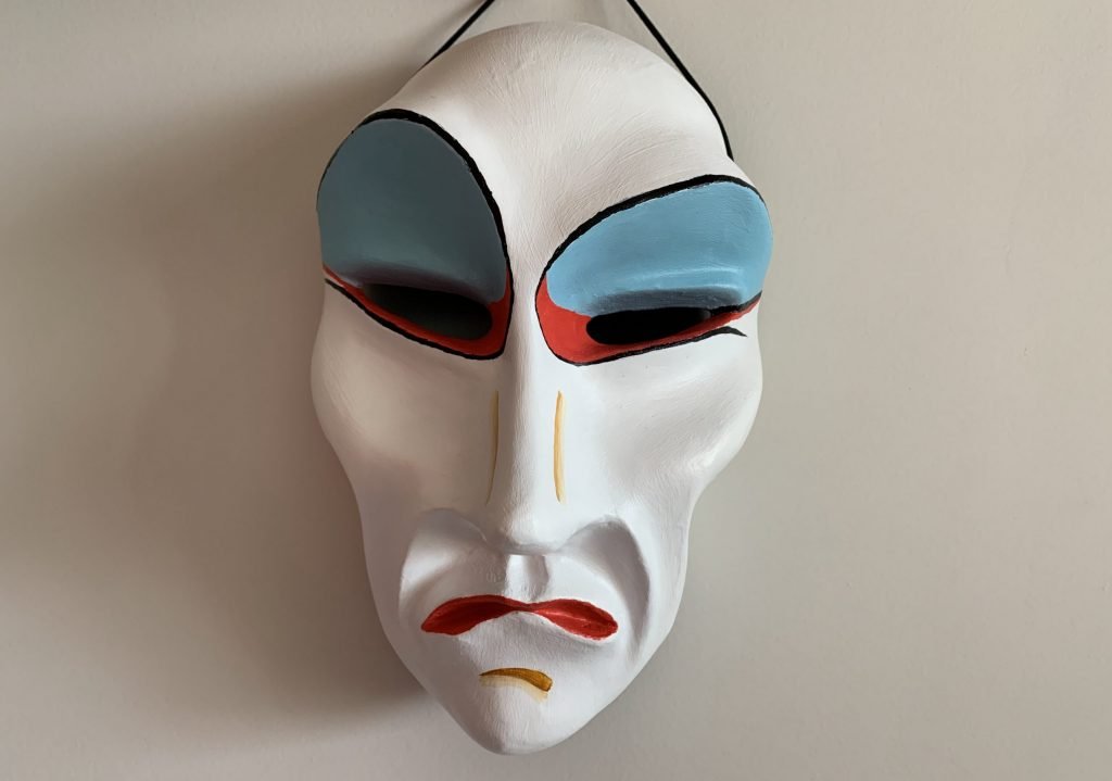 Máscara teatral Magistrada, feita para a atriz Carol Melgaço.